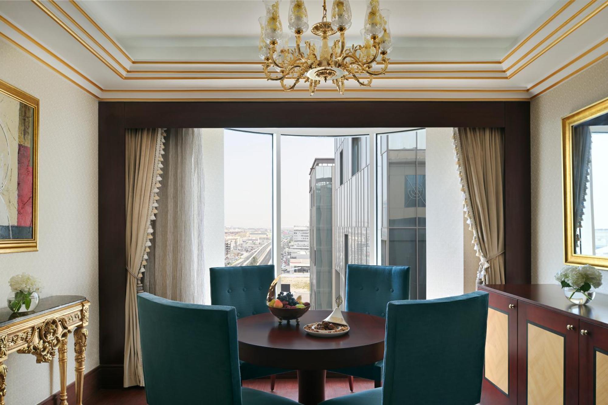 Moevenpick Hotel City Star Jeddah Jidá Exterior foto A dining room