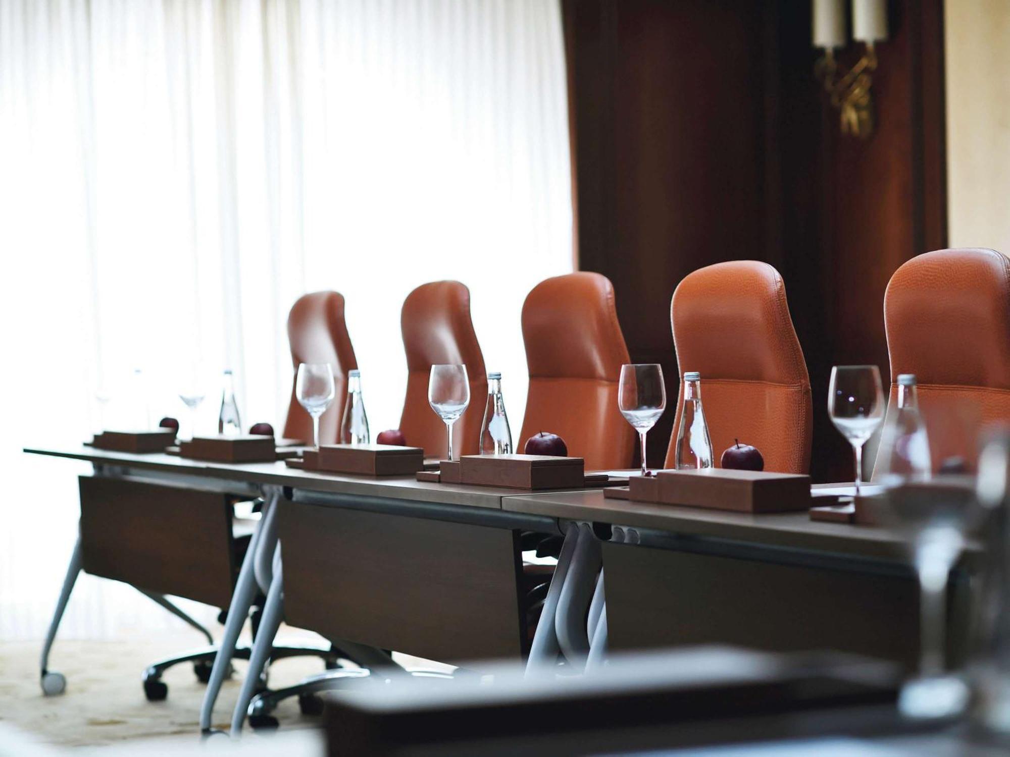 Moevenpick Hotel City Star Jeddah Jidá Exterior foto A boardroom
