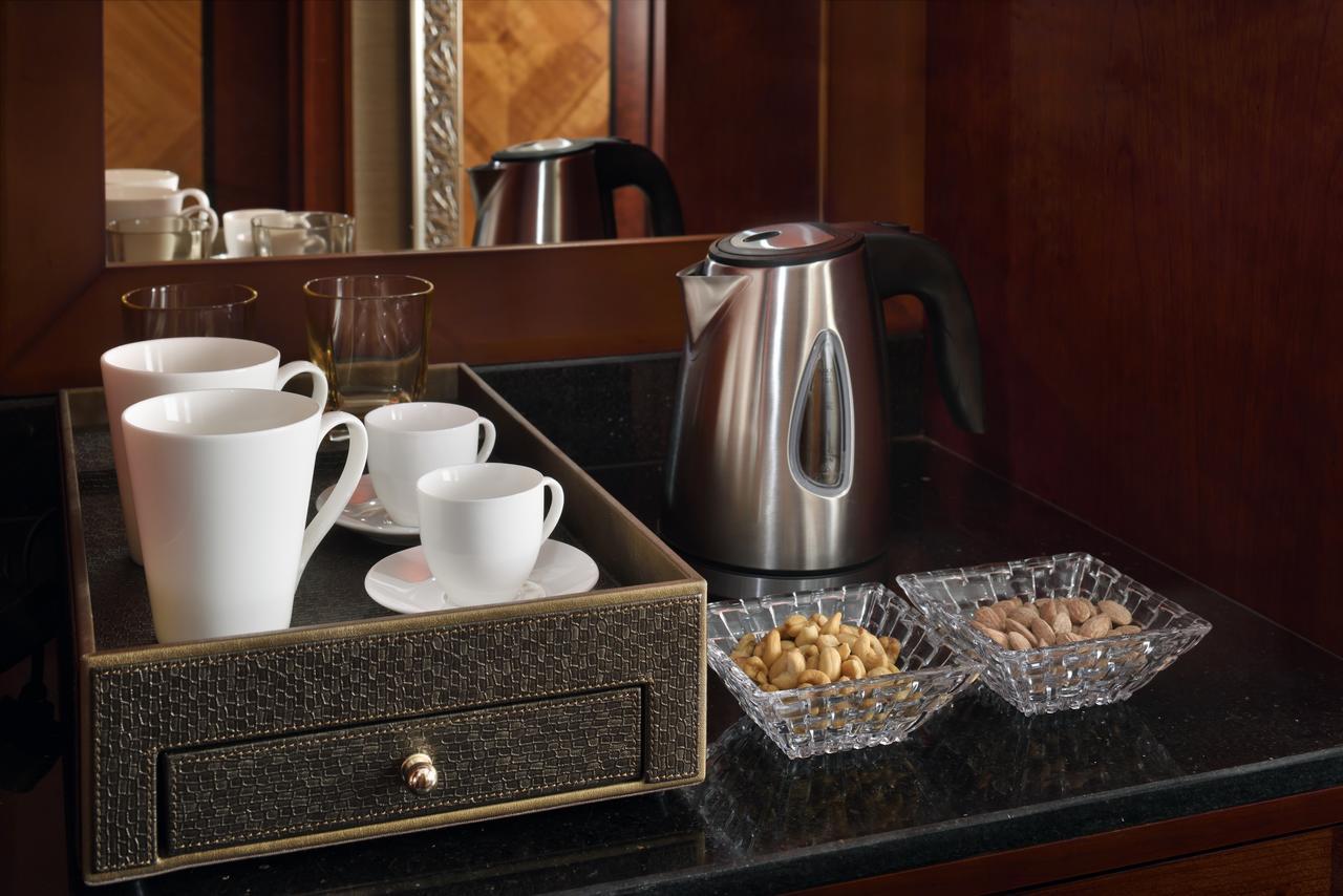 Moevenpick Hotel City Star Jeddah Jidá Exterior foto A tea tray