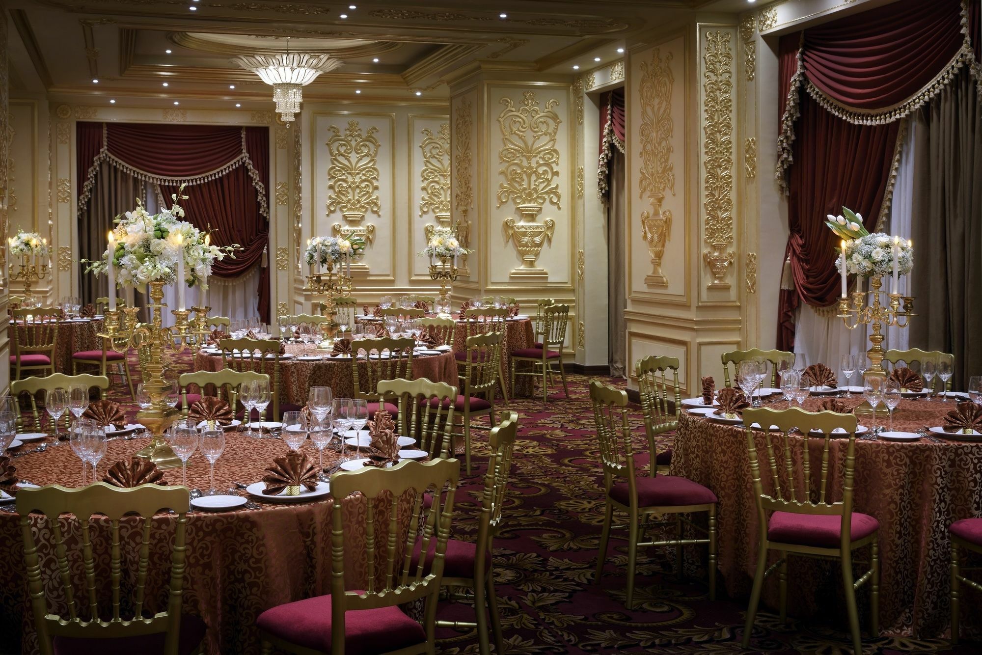Moevenpick Hotel City Star Jeddah Jidá Exterior foto The ballroom at the Ritz-Carlton, Tysons Corner